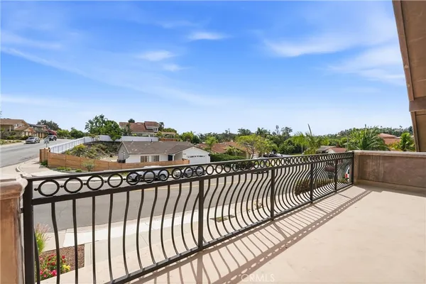 $1,899,999 | 26925 Via Grande, Mission Viejo, CA 92691