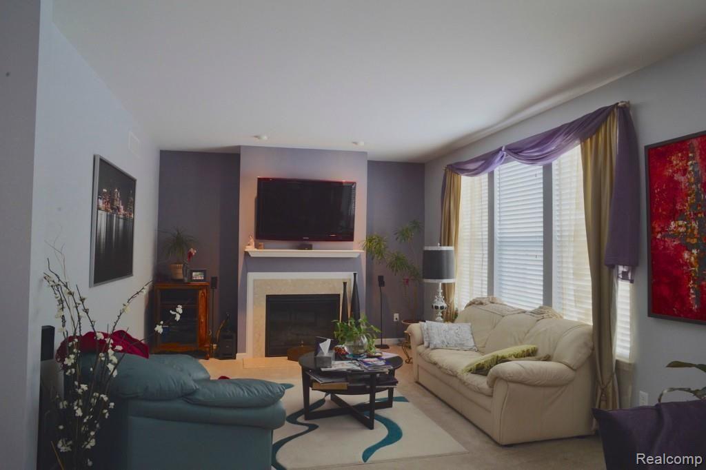 51123 Brompton Novi, MI 48374 - Photo 13 of 17