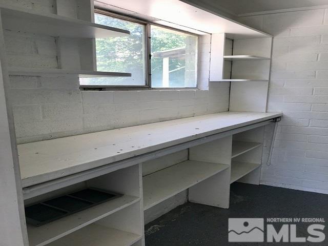 1981 Wilder Street Reno, NV 89512 - Photo 19 of 25 a view of cabinets and window