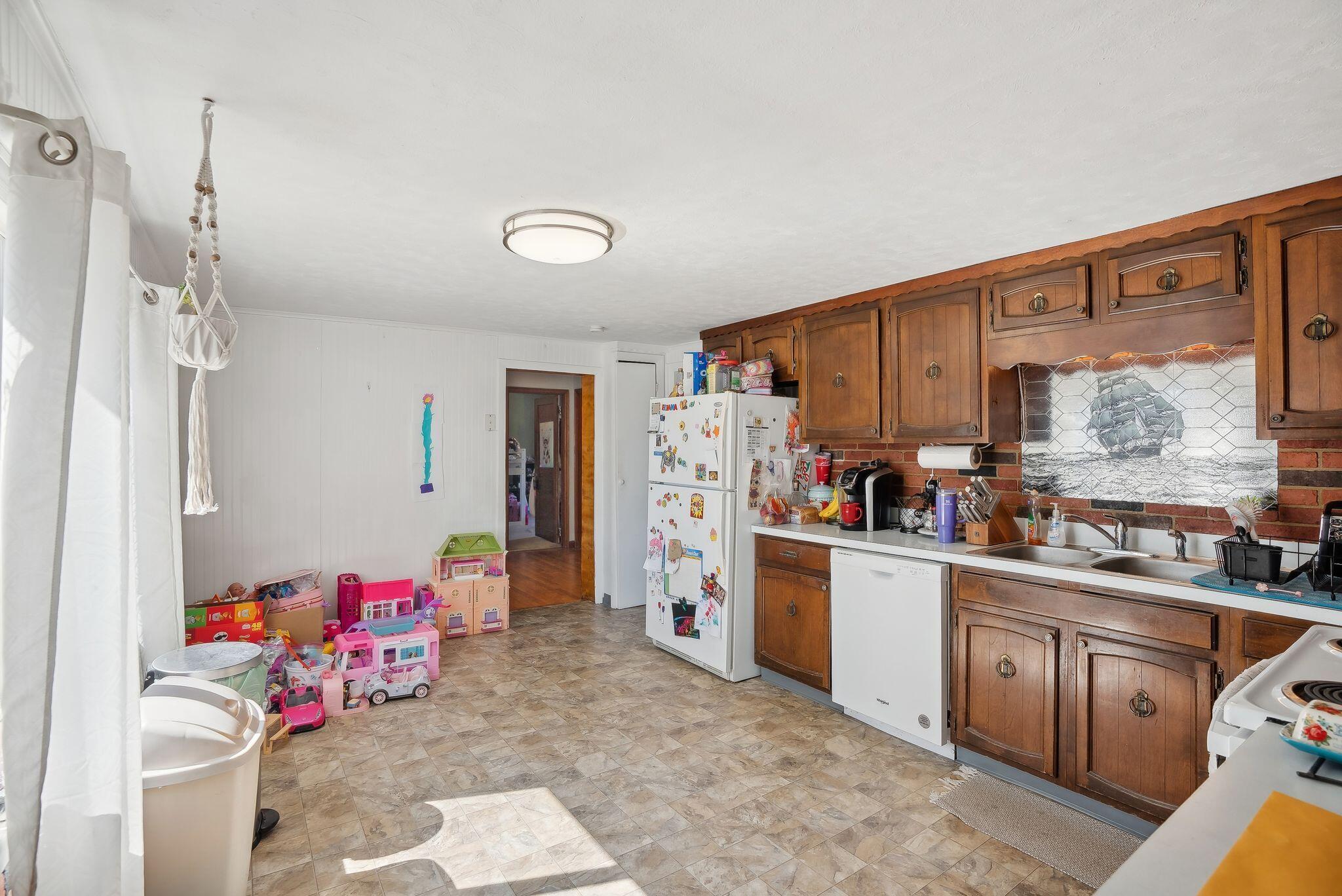930 New County Road Dayton, ME 04005 - Photo 14 of 69 33_DSC08453