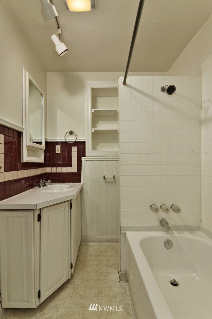 7 Harrison Street, Unit 5 Seattle, WA 98109 - Photo 16 of 16