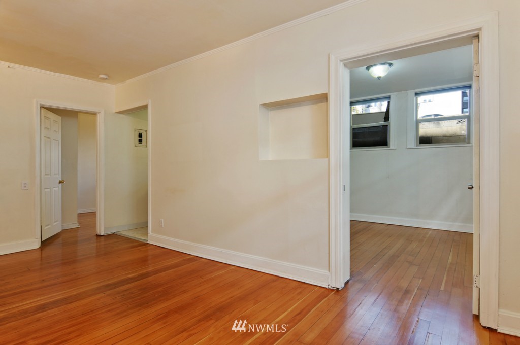 7 Harrison Street, Unit 5 Seattle, WA 98109 - Photo 9 of 16