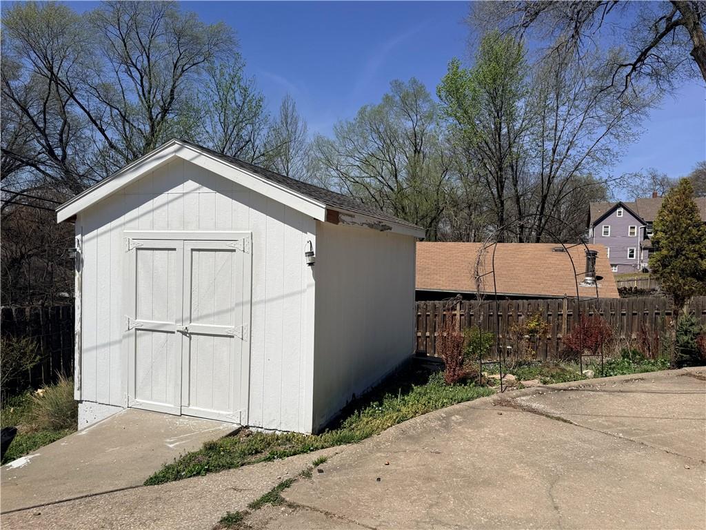 1410 South Broadway Street Leavenworth, KS 66048 - Photo 6 of 99