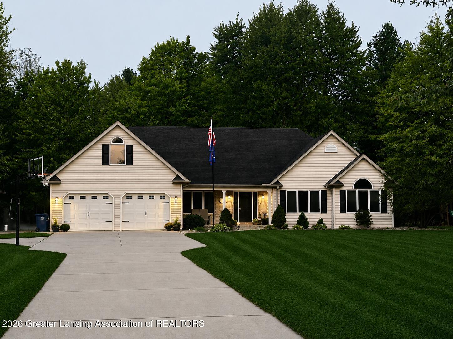 3464 South Fenmore Road Merrill, MI 48637 - Photo 1 of 19 Front of House