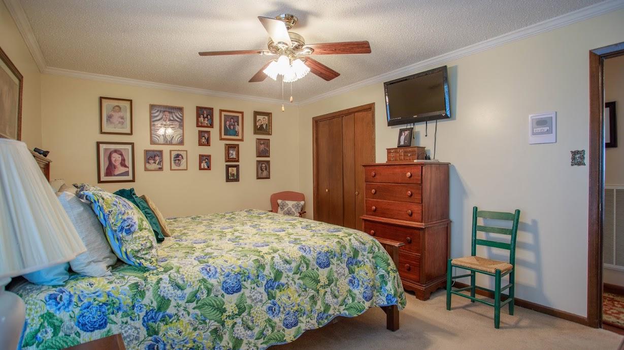 7721 Castlecomb Road Powell, TN 37849 - Photo 14 of 39 Owner's suite