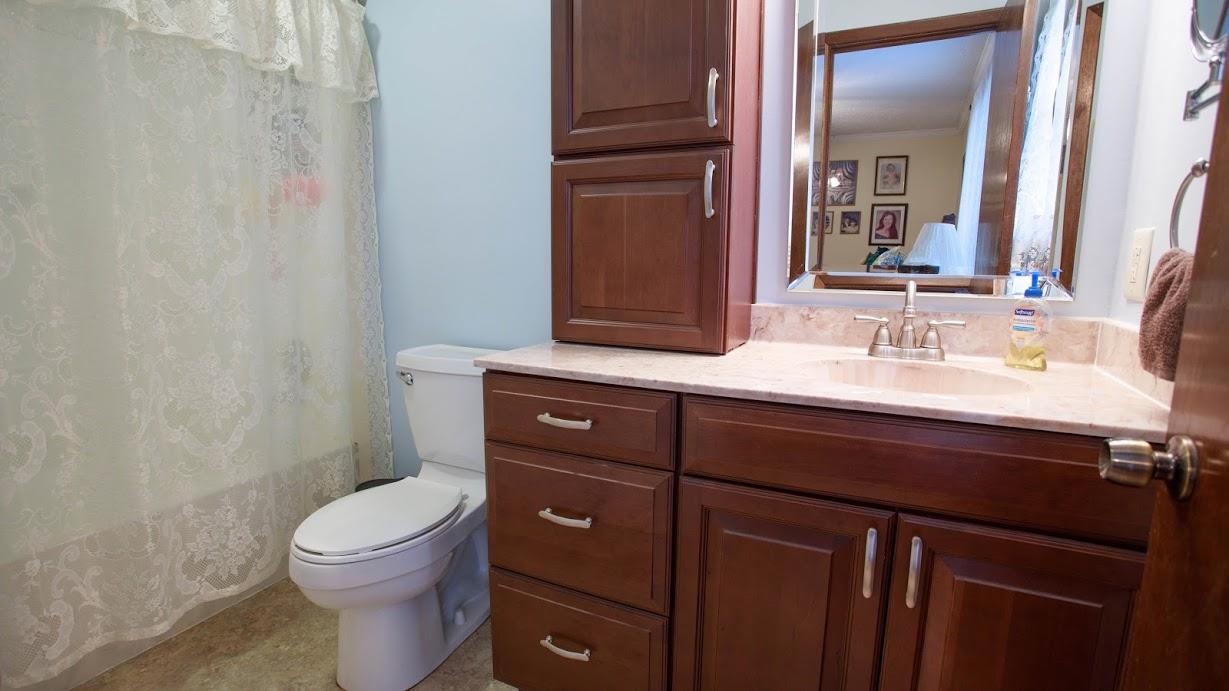 7721 Castlecomb Road Powell, TN 37849 - Photo 16 of 39 Owner's bath
