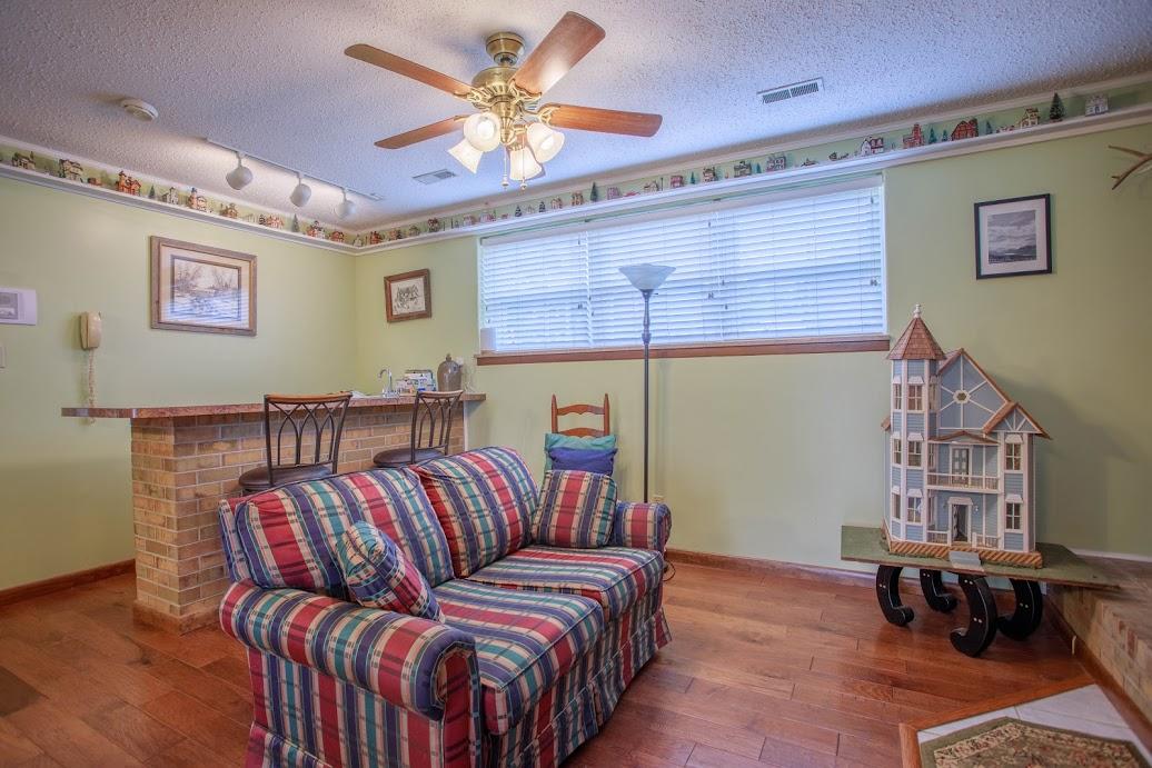 7721 Castlecomb Road Powell, TN 37849 - Photo 22 of 39 Den