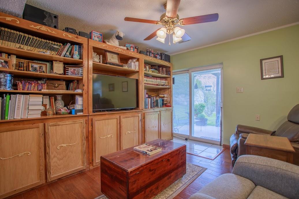 7721 Castlecomb Road Powell, TN 37849 - Photo 24 of 39 Den