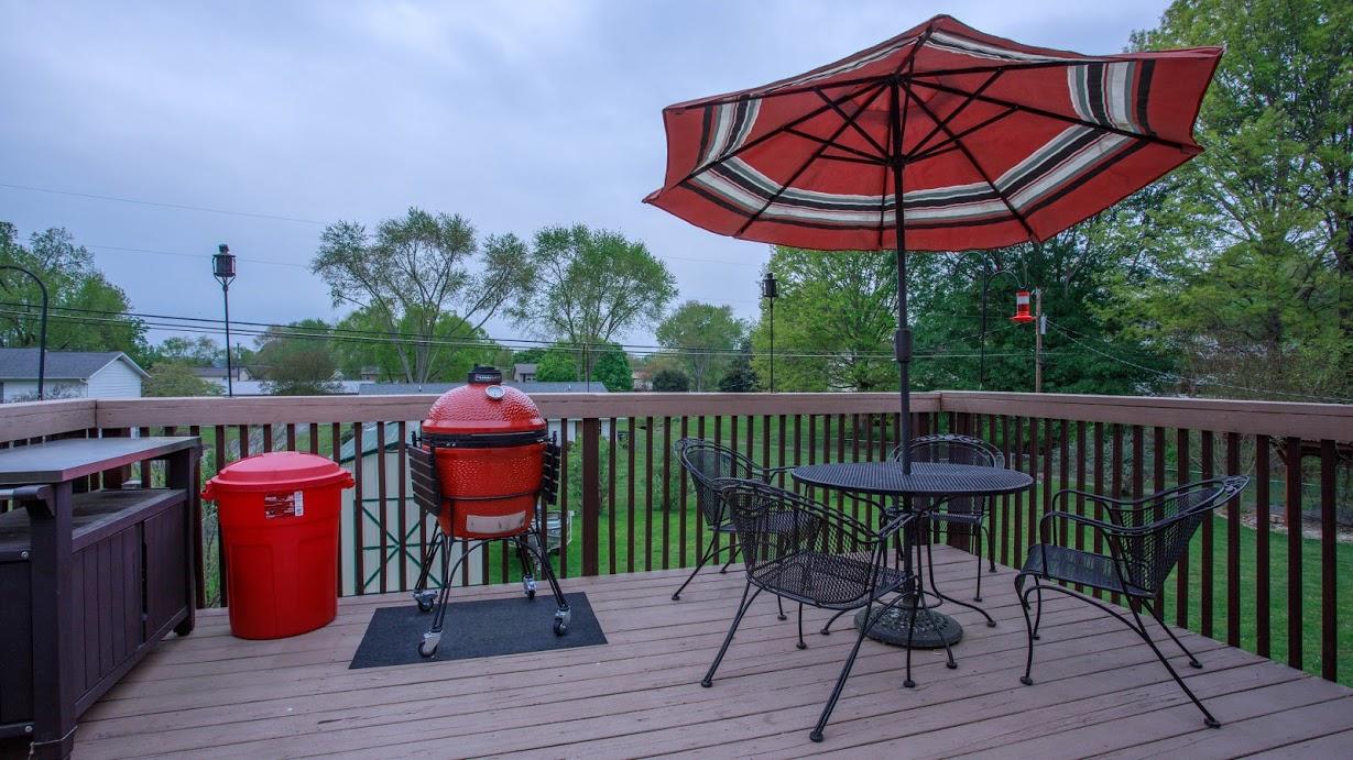 7721 Castlecomb Road Powell, TN 37849 - Photo 31 of 39 Relaxing deck