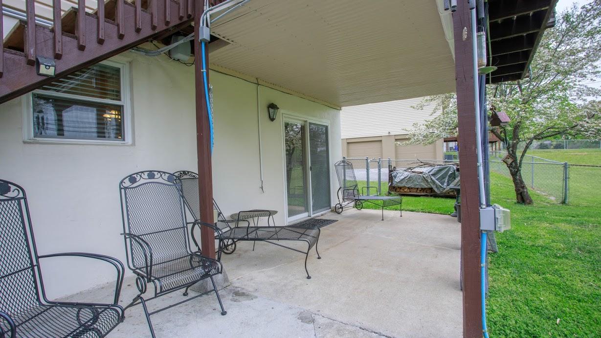 7721 Castlecomb Road Powell, TN 37849 - Photo 33 of 39 Oversized patio area