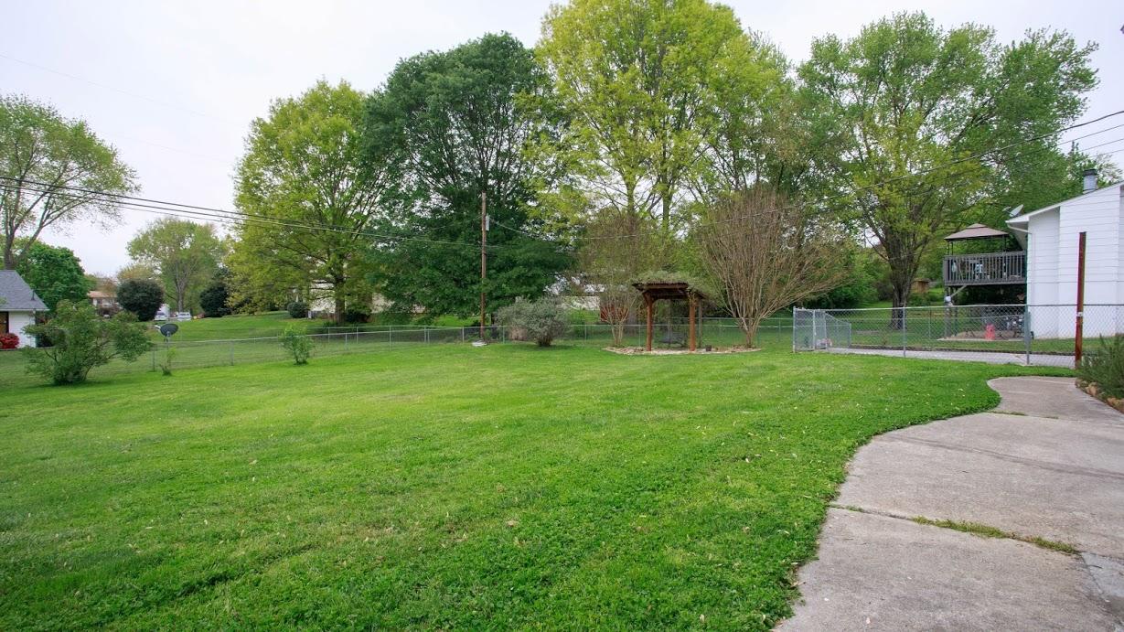 7721 Castlecomb Road Powell, TN 37849 - Photo 35 of 39 Large fenced yard