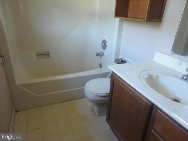 12010 North Keys Road Brandywine, MD 20613 - Photo 11 of 14 Bath (Master)