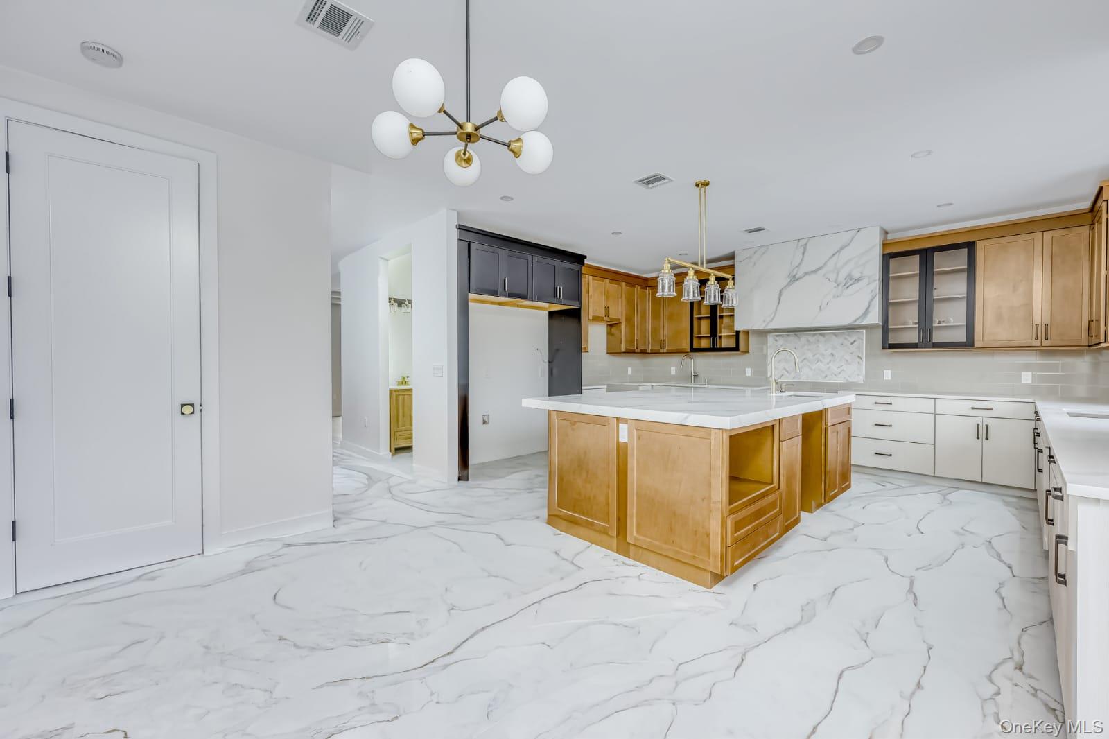 619 Union Road, Unit 202 Spring Valley, NY 10977 - Photo 9 of 37