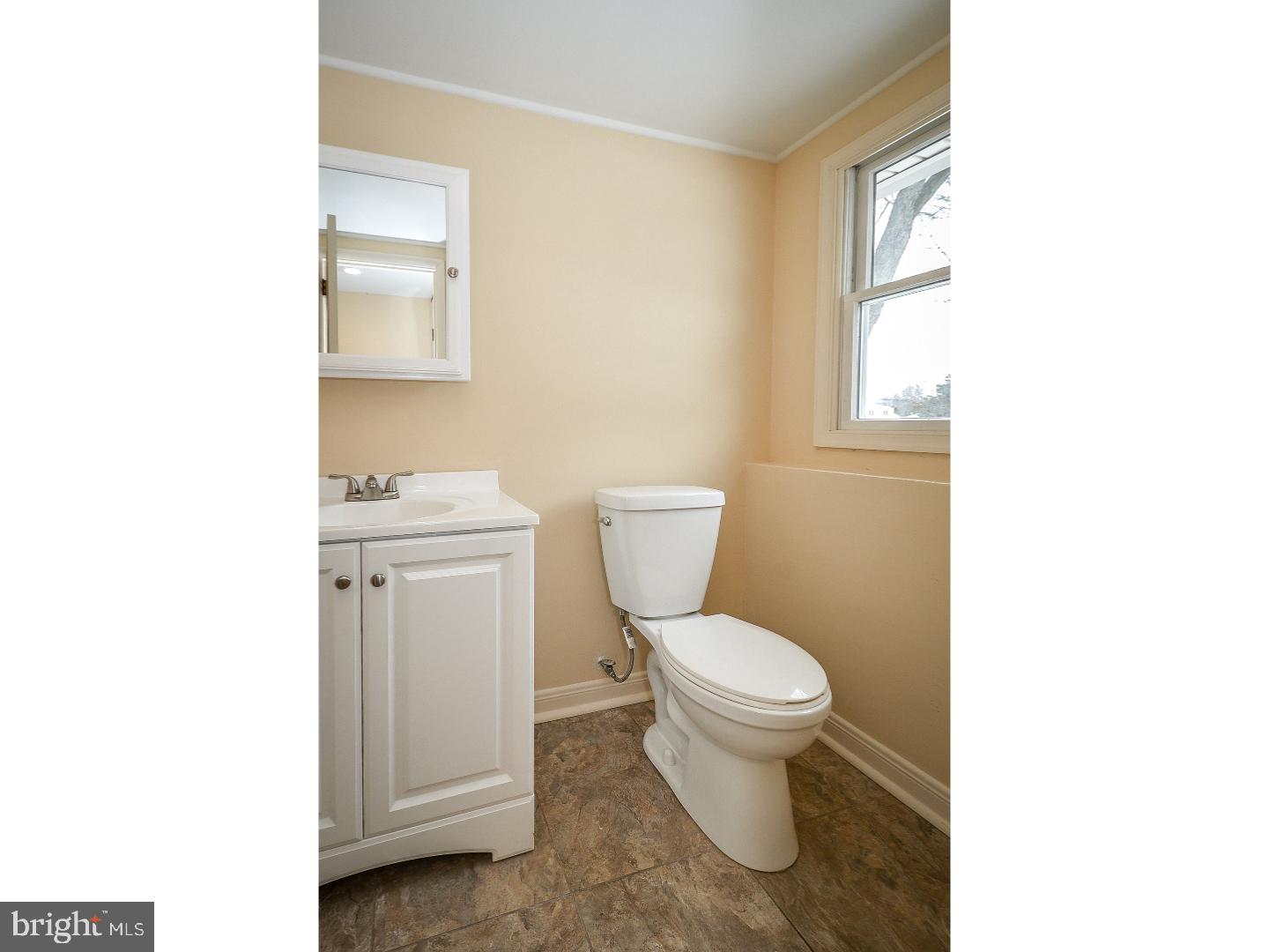 1252 Beverly Road Warminster, PA 18974 - Photo 16 of 25 Bathroom