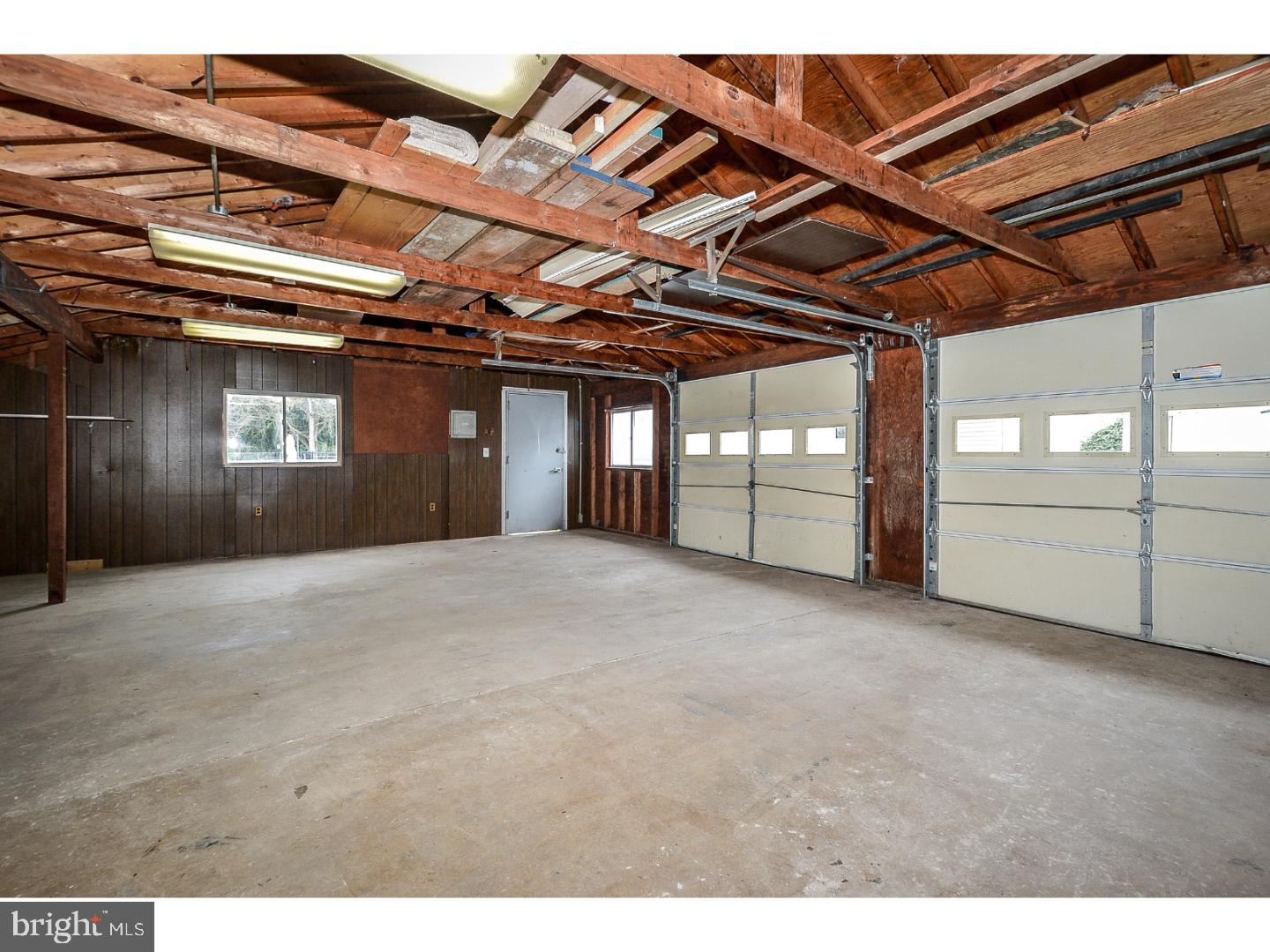 1252 Beverly Road Warminster, PA 18974 - Photo 25 of 25 Garage