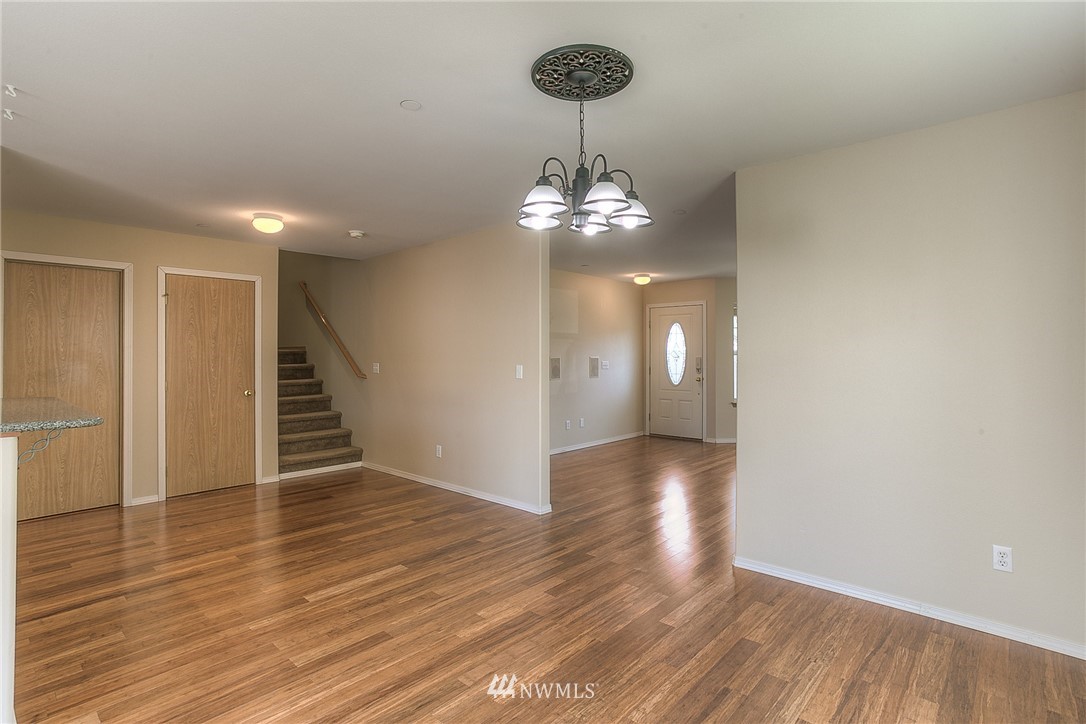3082 Walker Road DuPont, WA 98327 - Photo 5 of 20