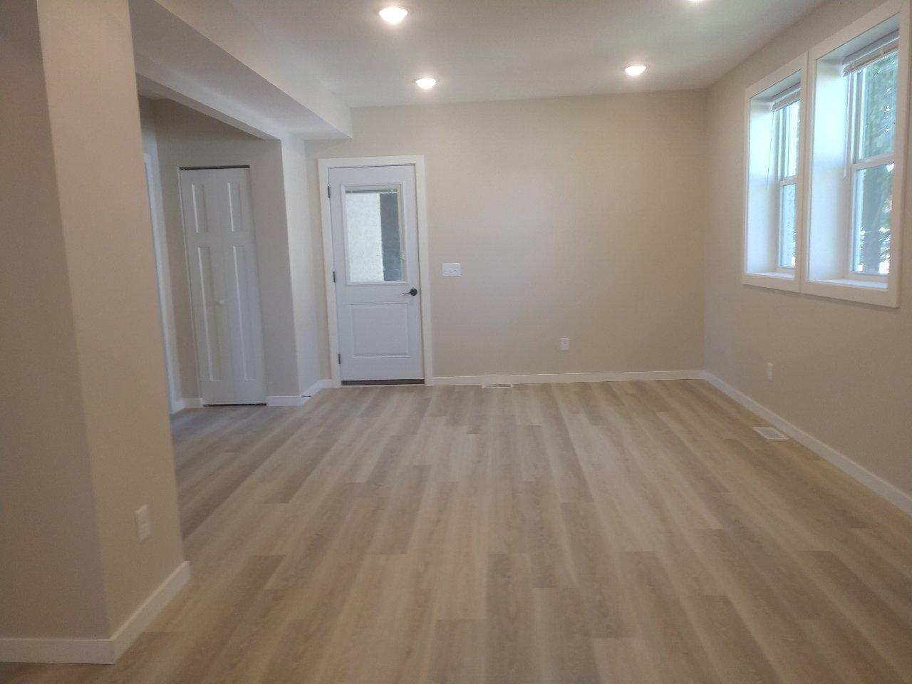 310 West Central Street Springfield, MN 56087 - Photo 3 of 13 Gallery Image 3