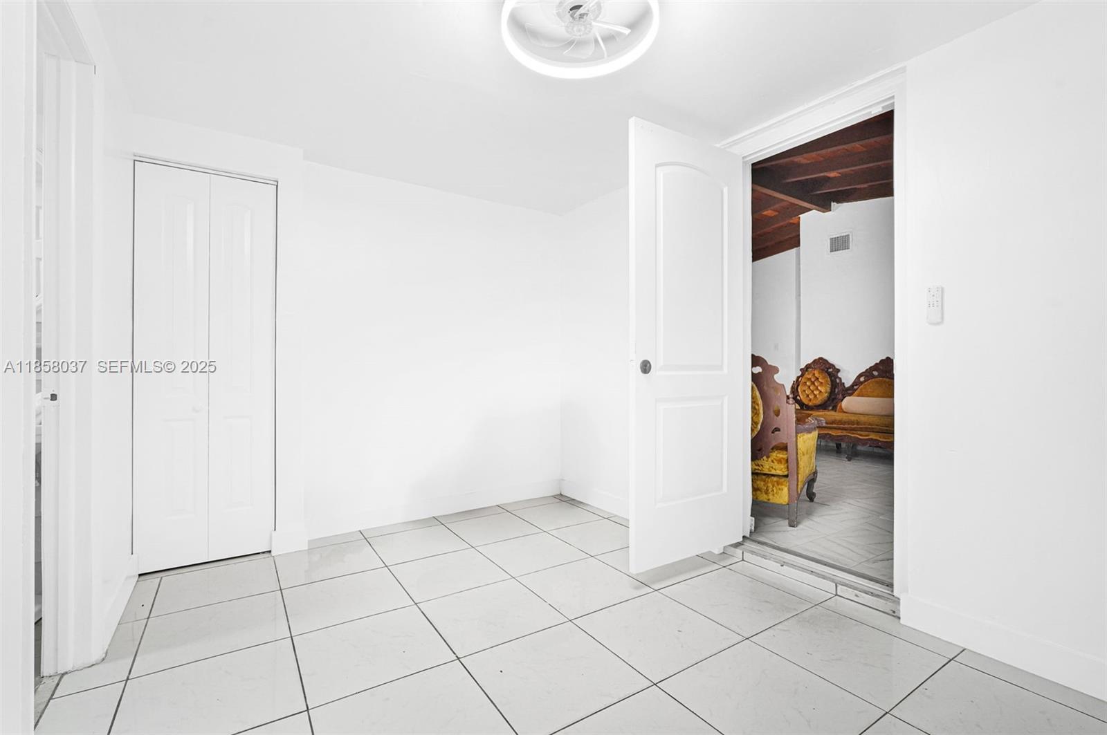 3711 Southwest 87th Avenue Miami, FL 33165 - Photo 11 of 92