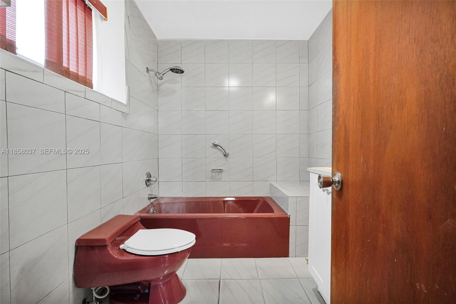 3711 Southwest 87th Avenue Miami, FL 33165 - Photo 28 of 92