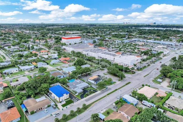 $1,200,000 | 3711 Southwest 87th Avenue, Miami, FL 33165