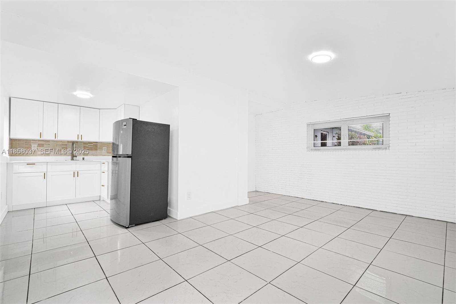 3711 Southwest 87th Avenue Miami, FL 33165 - Photo 6 of 92