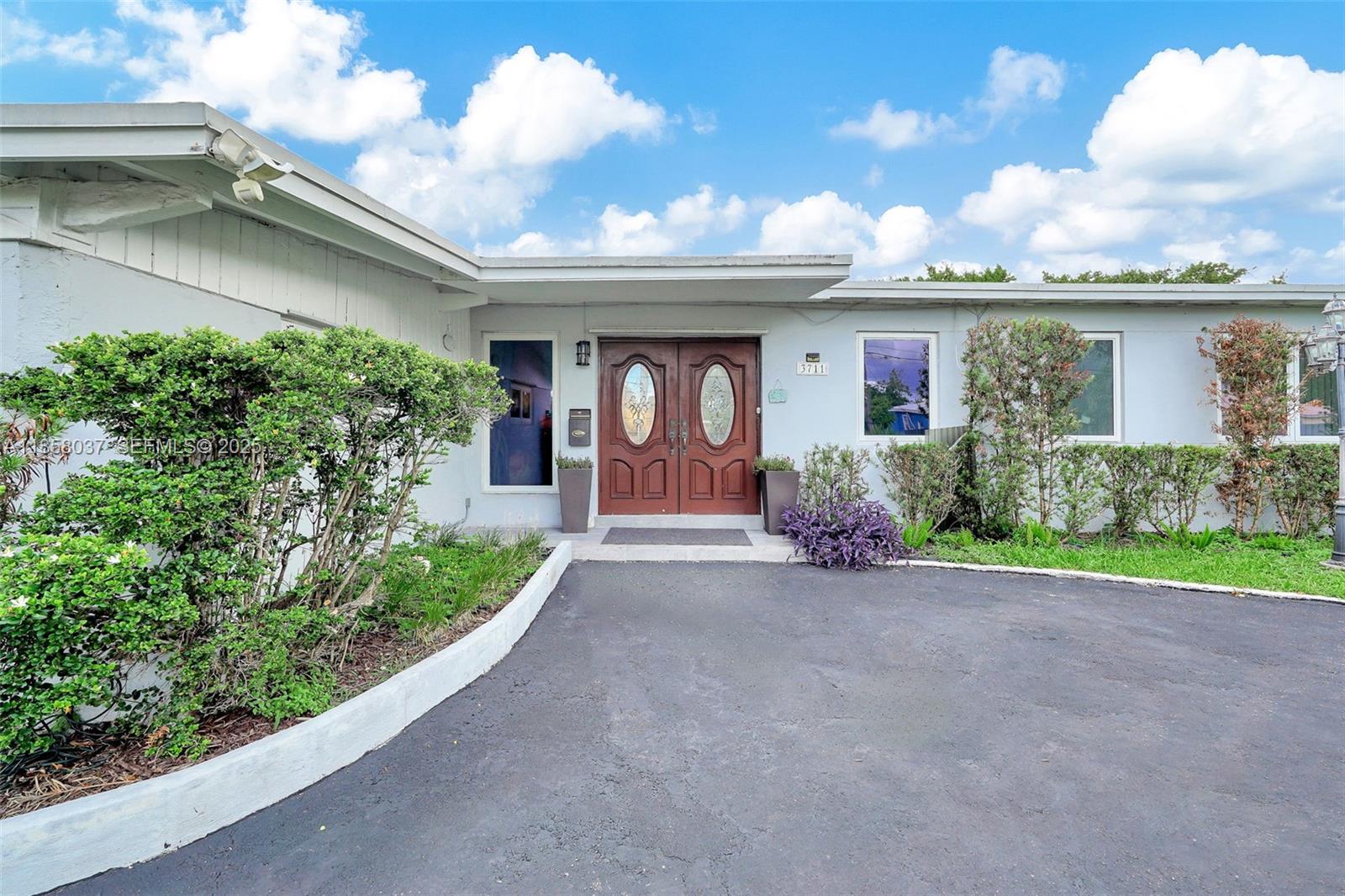 3711 Southwest 87th Avenue Miami, FL 33165 - Photo 61 of 92