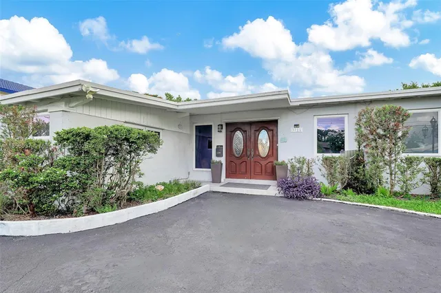 $1,200,000 | 3711 Southwest 87th Avenue, Miami, FL 33165