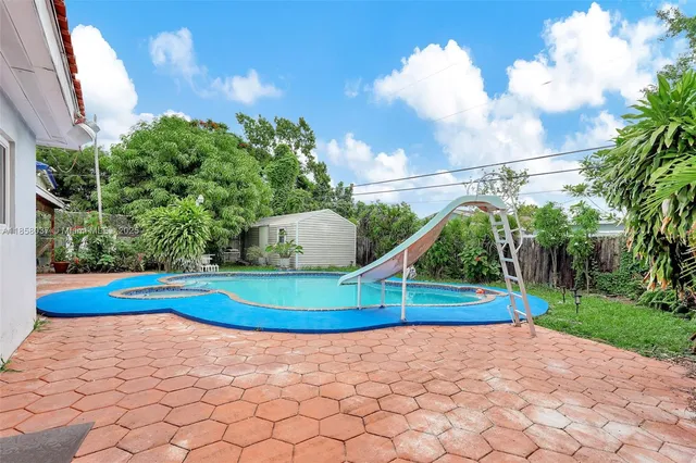 $1,200,000 | 3711 Southwest 87th Avenue, Miami, FL 33165