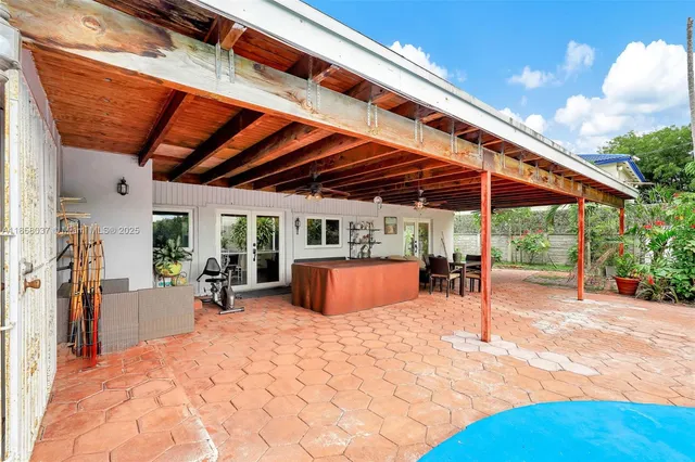 $1,200,000 | 3711 Southwest 87th Avenue, Miami, FL 33165