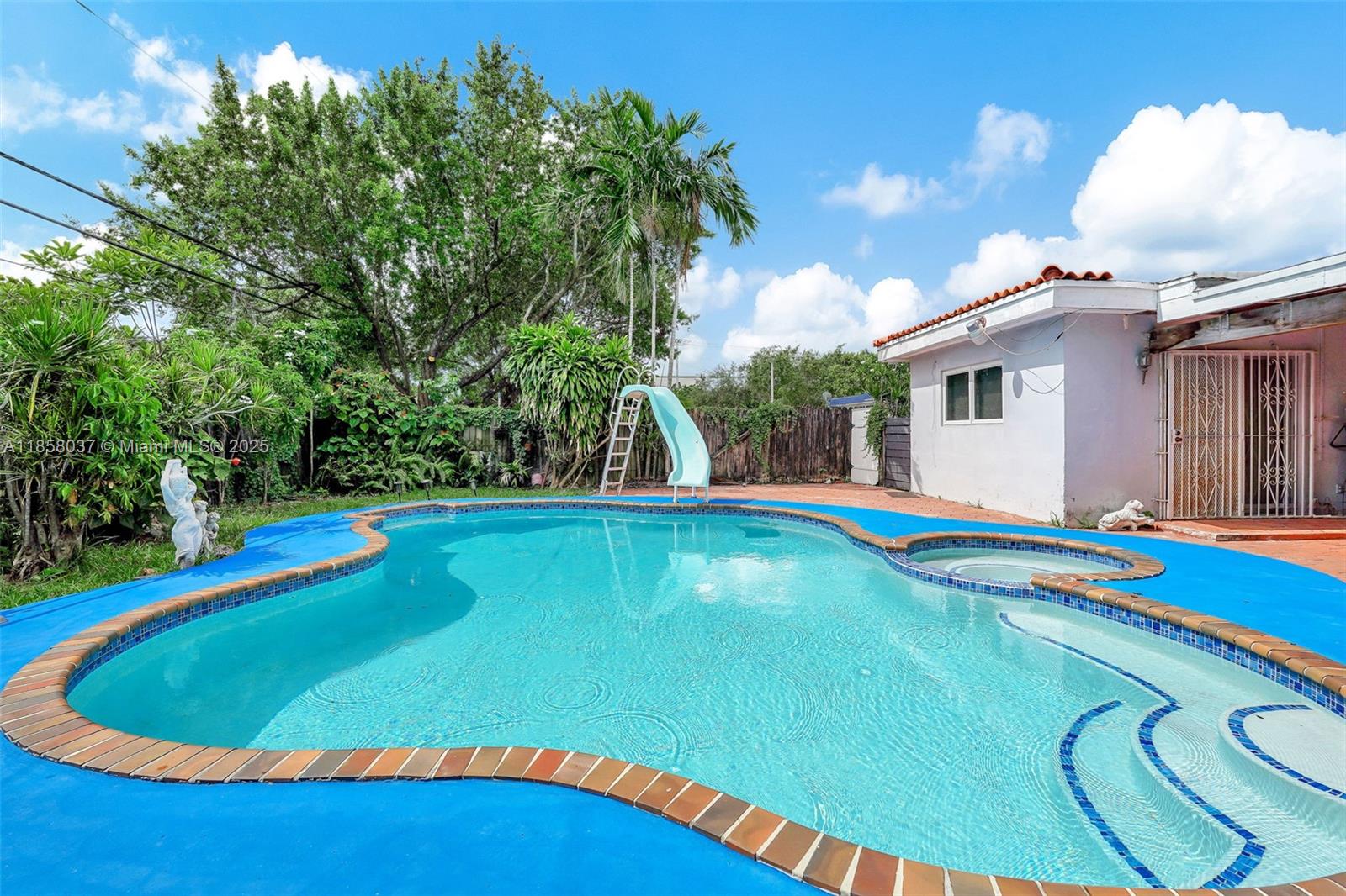 3711 Southwest 87th Avenue Miami, FL 33165 - Photo 77 of 92