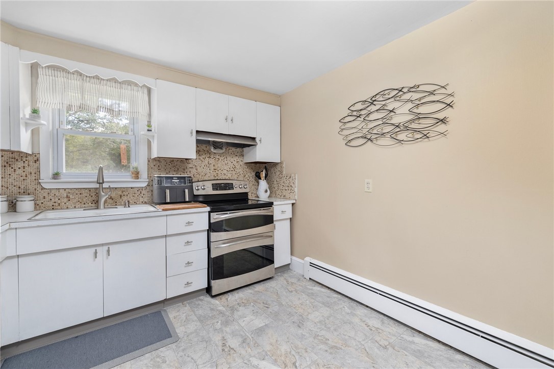 65 Central Street Warren, RI 02885 - Photo 18 of 43 Gallery Image 18