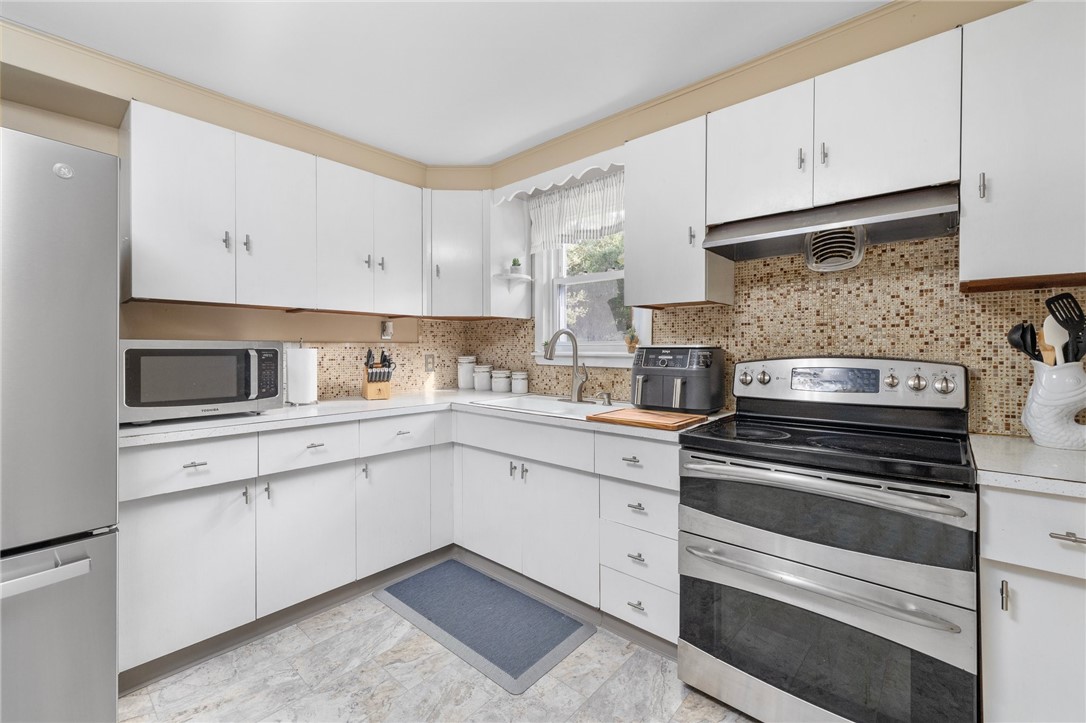 65 Central Street Warren, RI 02885 - Photo 19 of 43 Gallery Image 19