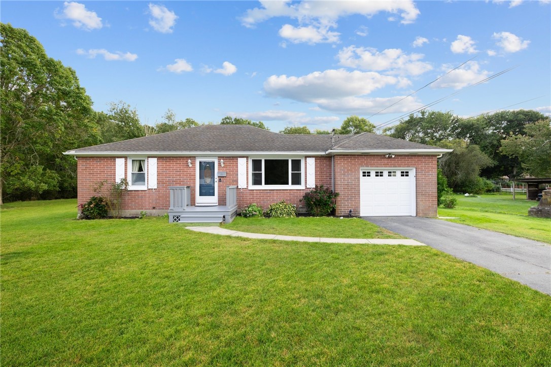 65 Central Street Warren, RI 02885 - Photo 2 of 43 Gallery Image 2