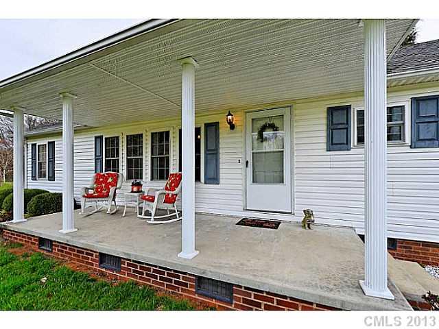 874 Saddle Ridge Road Fort Mill, SC 29708 - Photo 3 of 16