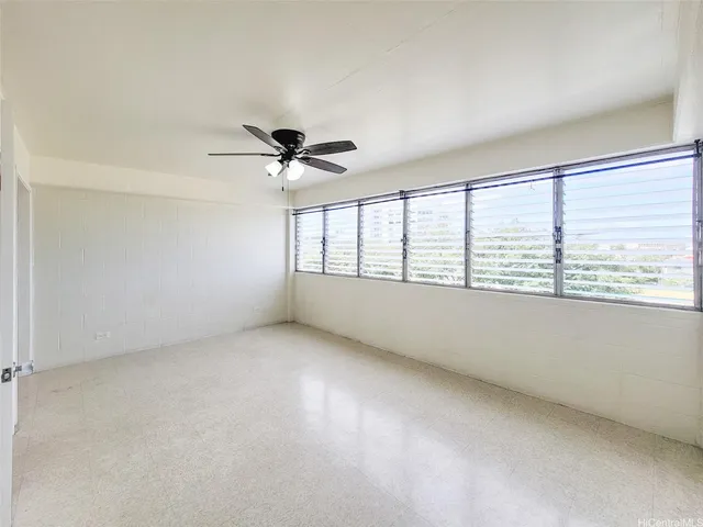 $1,600 | 526 North School Street, Unit 303, Honolulu, HI 96817