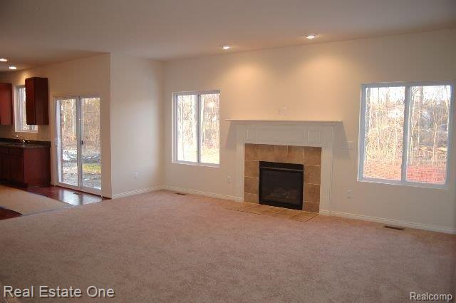 3044 Fantail Court Rochester, MI 48309 - Photo 7 of 14 FAMILY RM.JPG