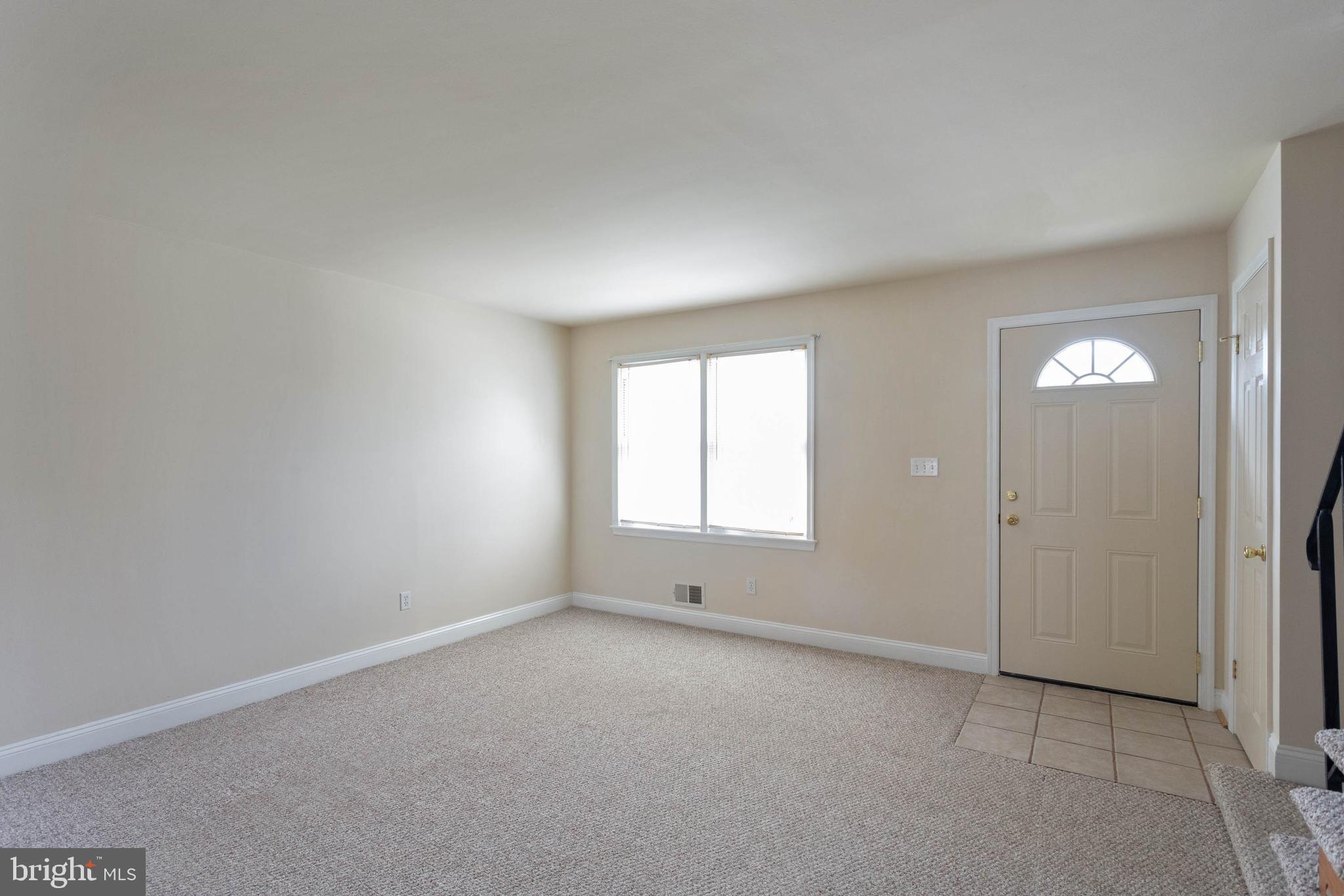 503 Grovethorn Road Baltimore, MD 21220 - Photo 4 of 31 Spacious Light Filled Living Room