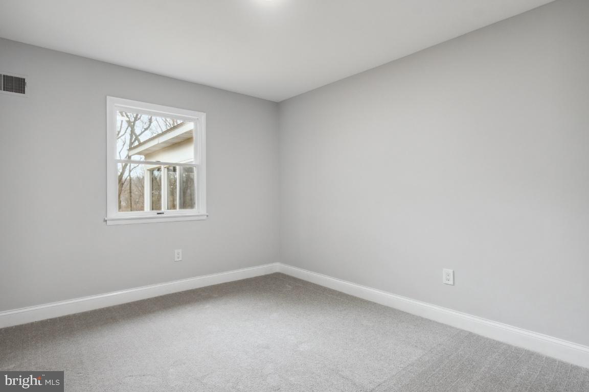 2124 Woodview Road Finksburg, MD 21048 - Photo 17 of 45 Bed #2