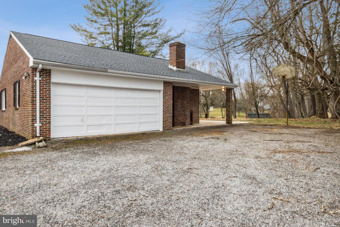 2124 Woodview Road Finksburg, MD 21048 - Photo 2 of 45 Side Garage