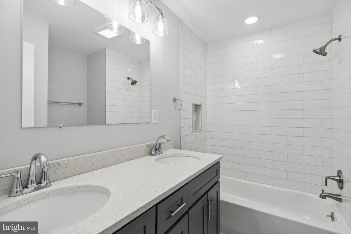 2124 Woodview Road Finksburg, MD 21048 - Photo 21 of 45 Hall Bath