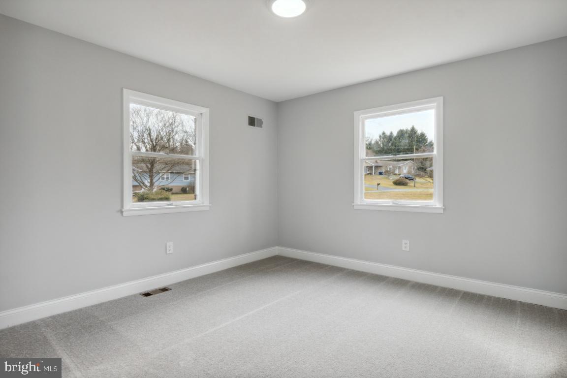 2124 Woodview Road Finksburg, MD 21048 - Photo 22 of 45 Bed #4