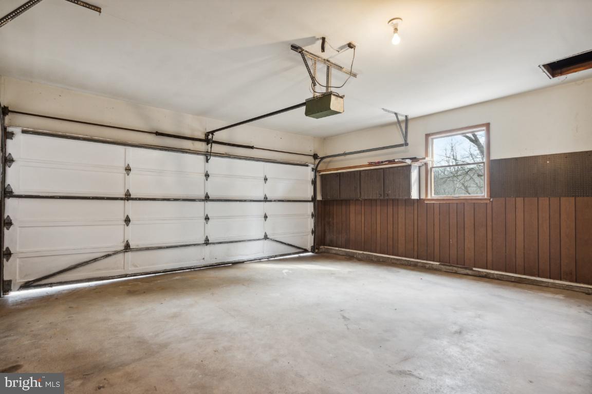 2124 Woodview Road Finksburg, MD 21048 - Photo 37 of 45 Garage