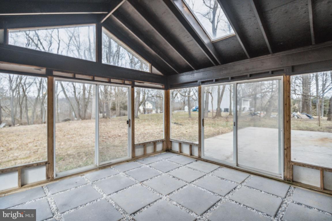 2124 Woodview Road Finksburg, MD 21048 - Photo 38 of 45 Sunroom