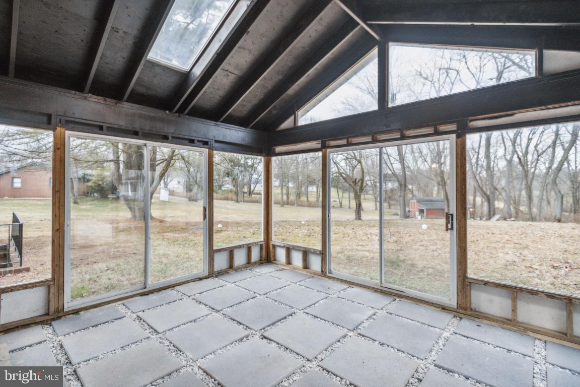 2124 Woodview Road Finksburg, MD 21048 - Photo 40 of 45 Sunroom