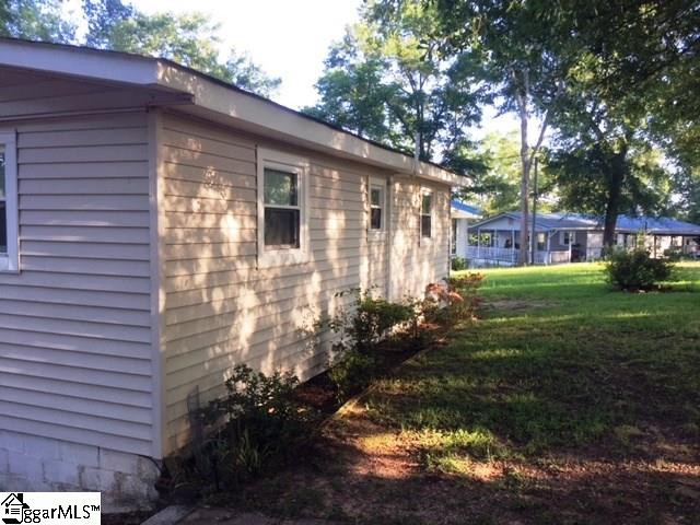 67 Shore Loop Waterloo, SC 29384 - Photo 3 of 15