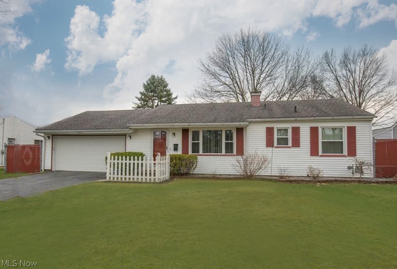 3807 Cannon Road Austintown, OH 44515 - Photo 1 of 13 WELCOME HOME ~ 3807 Cannon Rd., Austintown, OH