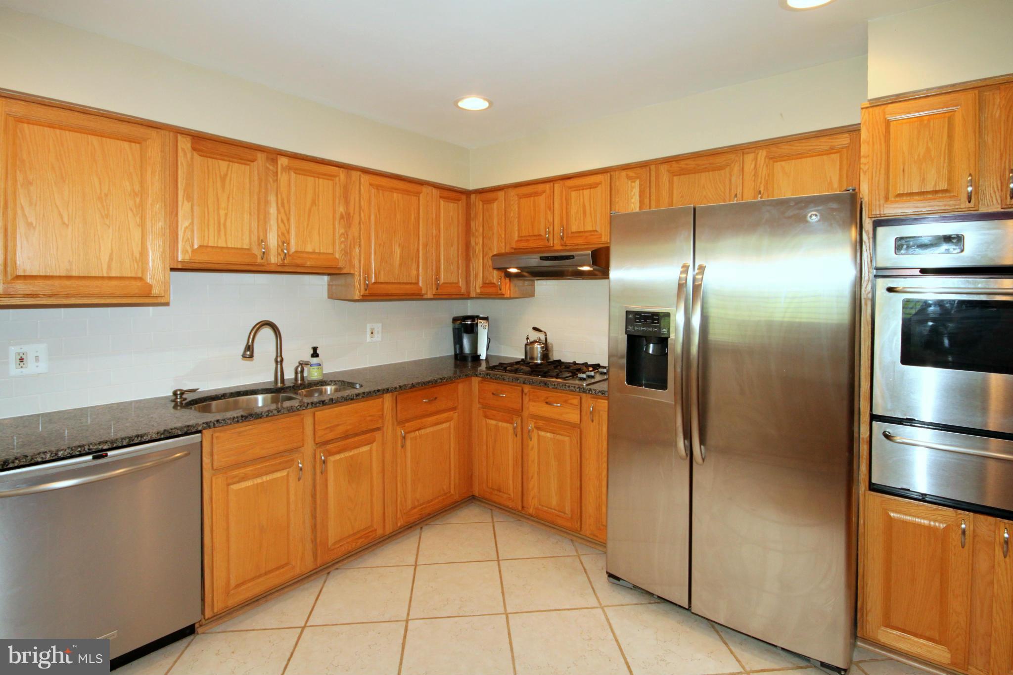 8103 Hatteras Lane Springfield, VA 22151 - Photo 11 of 27 Kitchen