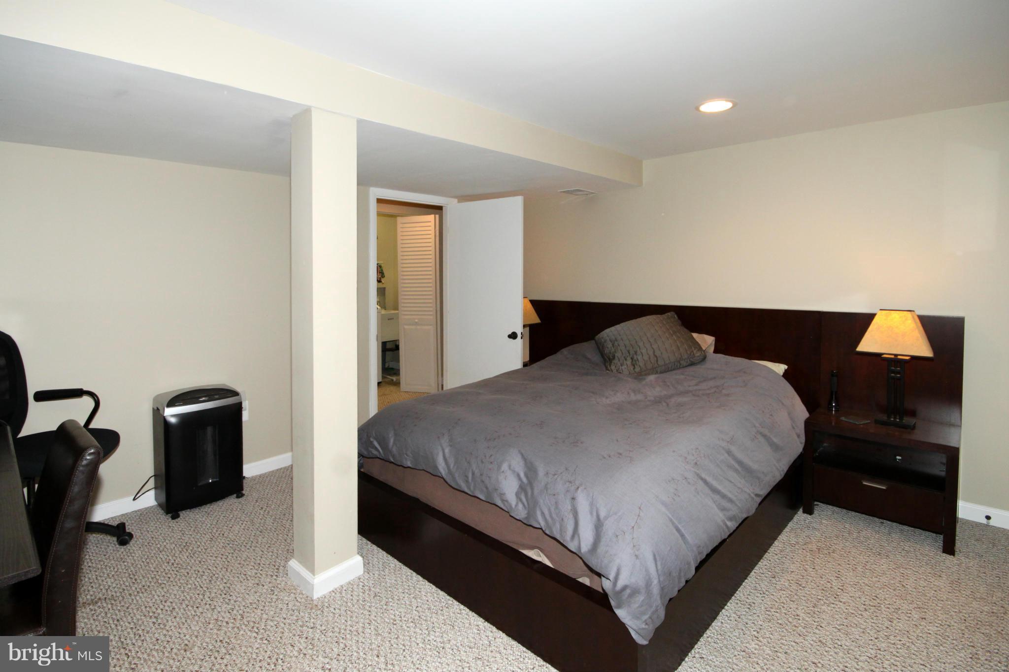 8103 Hatteras Lane Springfield, VA 22151 - Photo 20 of 27 Interior (General)