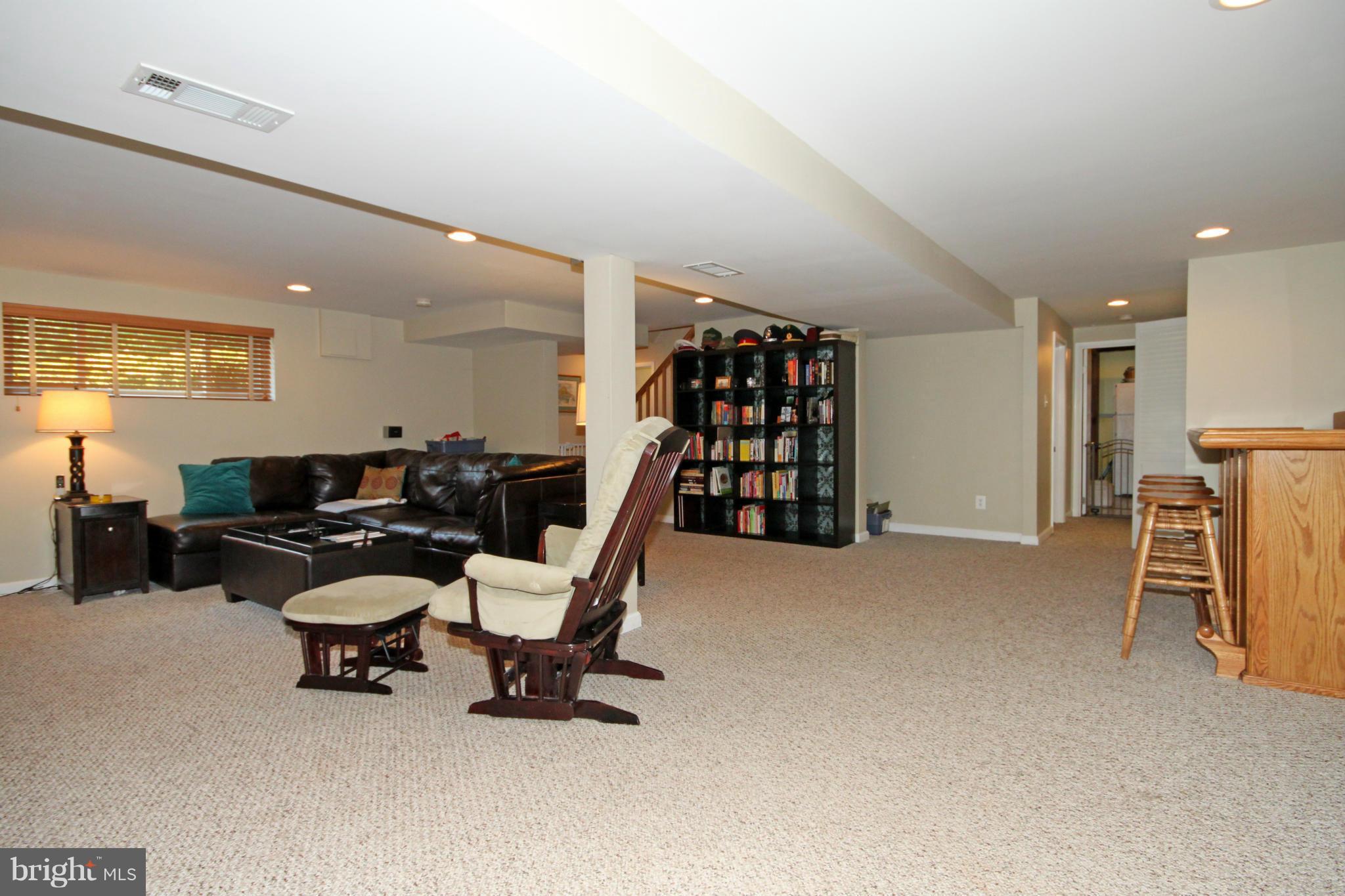 8103 Hatteras Lane Springfield, VA 22151 - Photo 21 of 27 Family Room