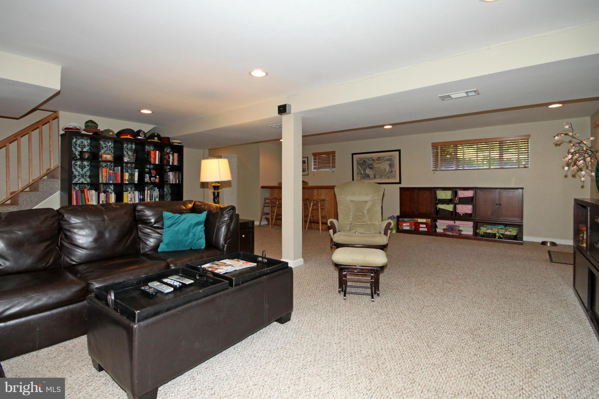 8103 Hatteras Lane Springfield, VA 22151 - Photo 22 of 27 Family Room
